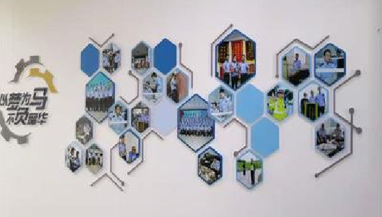 屏边文化墙最常见的做法。